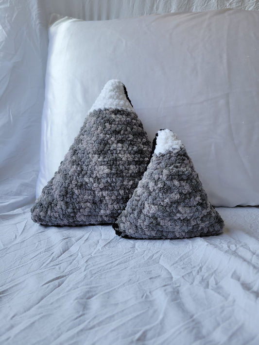 Mountain Mama Pillow Set