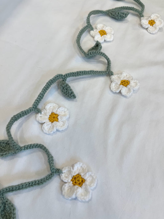 Daisy Chain Garland